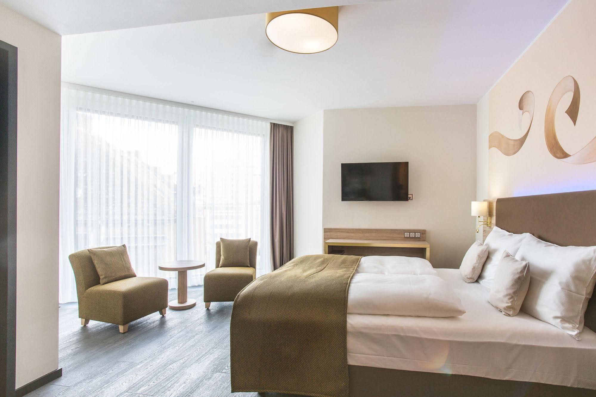 Stay! Hotel Boardinghouse ฮัมบูร์ก ภายนอก รูปภาพ