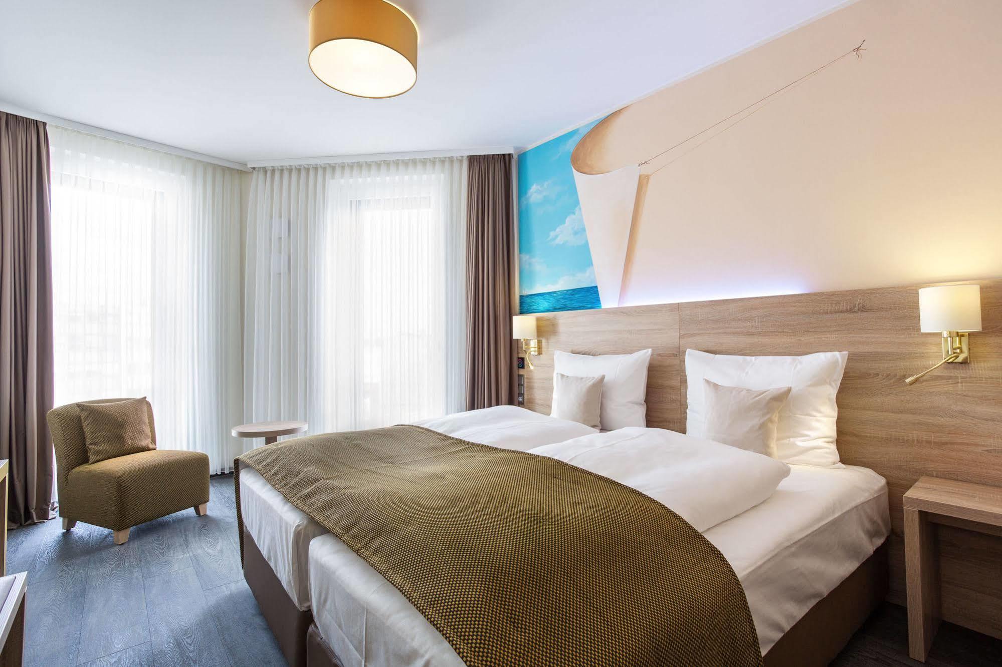 Stay! Hotel Boardinghouse ฮัมบูร์ก ภายนอก รูปภาพ